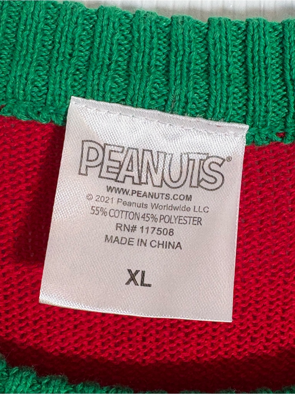 Peanuts Charlie Brown & Snoopy Holiday Sweater - Red White Green Size XL - Picture 2 of 4